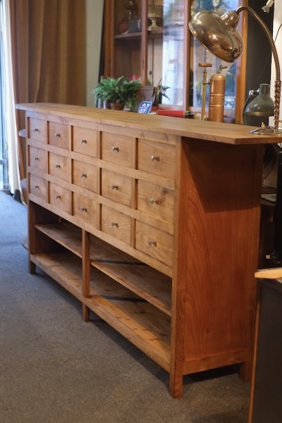 meuble de metier ancien long et eroit en chene